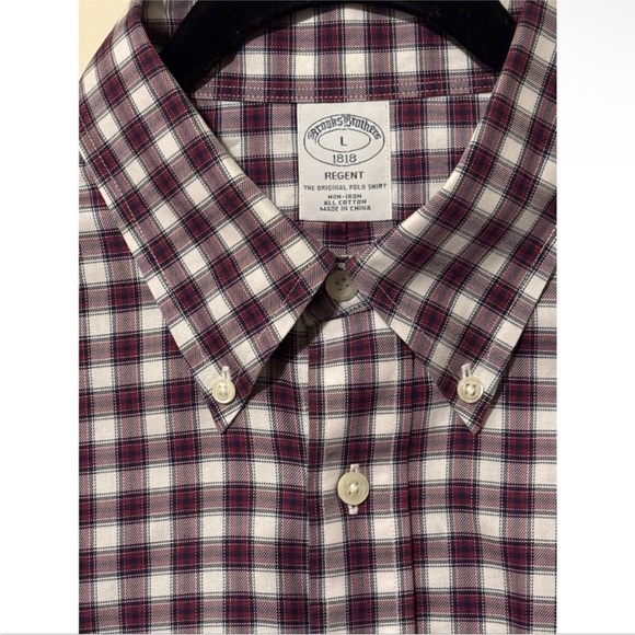 Brooks Brothers Other - Brooks Brothers Button Down Shirt ~ Mens Large~ Regent Fit~Non-Iron~ 100% Cotton